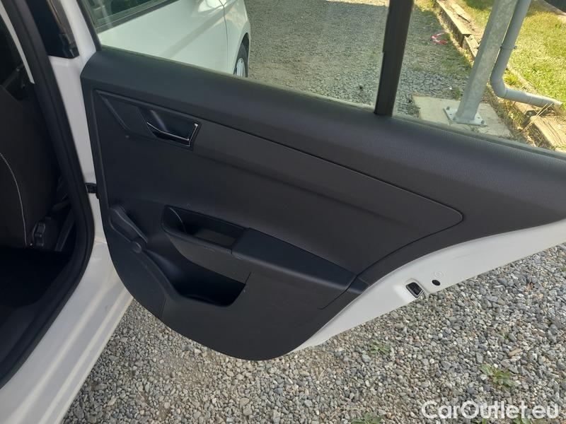  Skoda  Fabia  Combi (2015) Com.1.0TSI 70 Ambition 5d #16