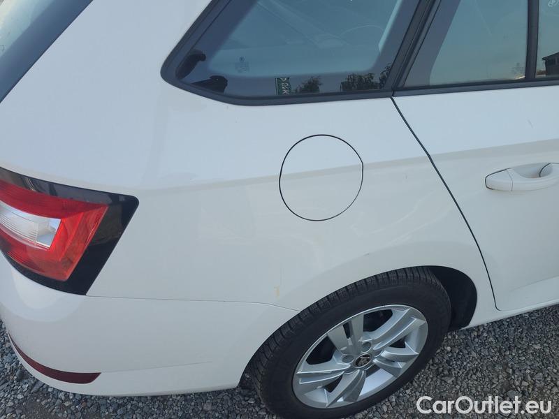  Skoda  Fabia  Combi (2015) Com.1.0TSI 70 Ambition 5d #9