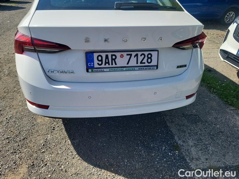  Skoda  Octavia  Lim. (NX3)(2020) Oct.1.5 e-TEC 110 Ambition AT #13