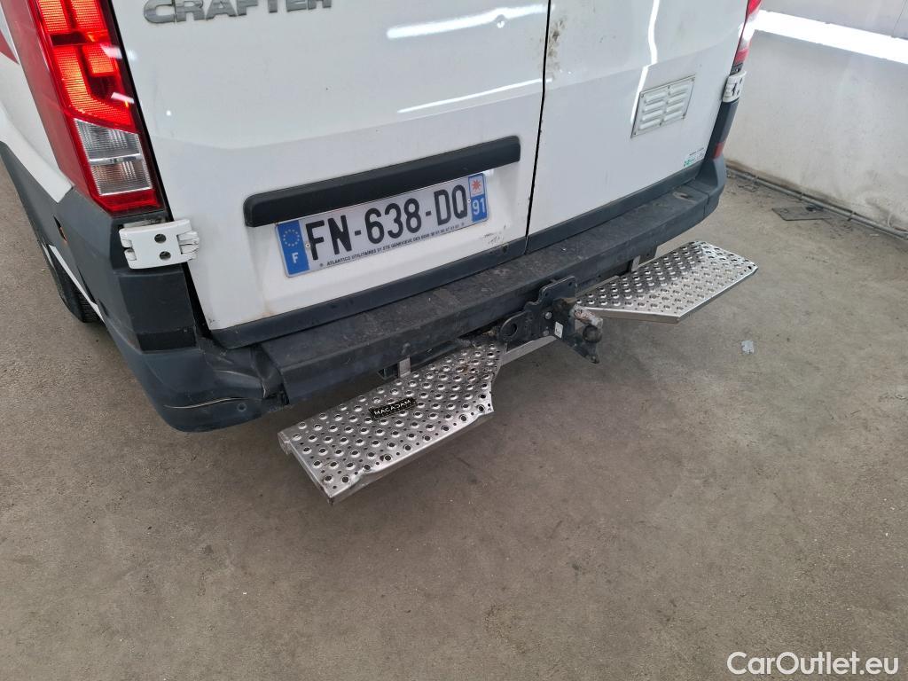  Volkswagen  Crafter VOLKSWAGEN   2017  4P  Fourgon tôlé 2 0 TDI 140 35 L4H3 Procab Business Line #24