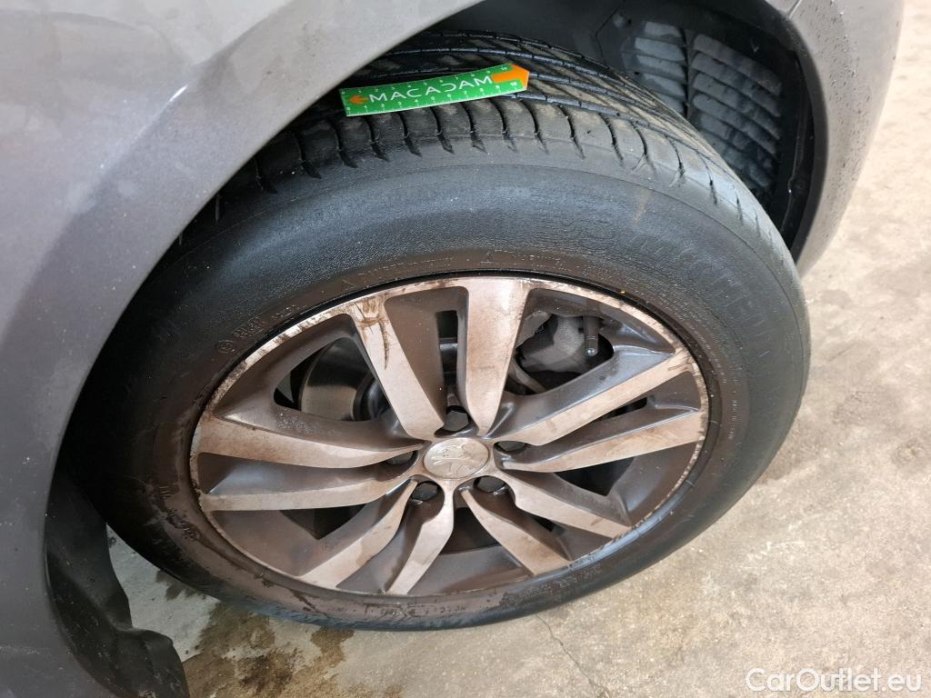  Peugeot  308  Allure 1.2 PureTech 130CV BVA8 E6d / TRANSFO VP/VF #9