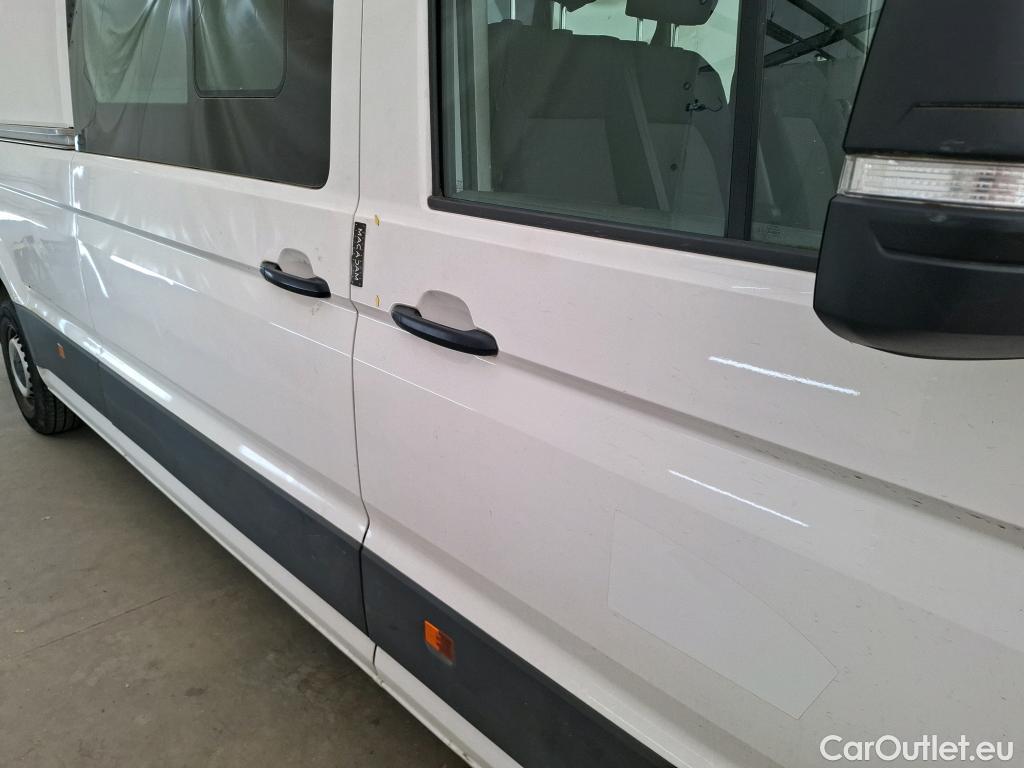  Volkswagen  Crafter VOLKSWAGEN   2017  4P  Fourgon tôlé 2 0 TDI 140 35 L4H3 Procab Business Line #35