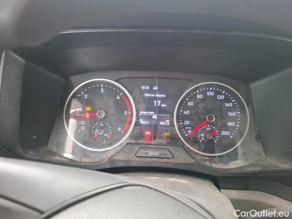  Volkswagen  Crafter VOLKSWAGEN   2017  4P  Fourgon tôlé 2 0 TDI 140 35 L4H3 Procab Business Line #94