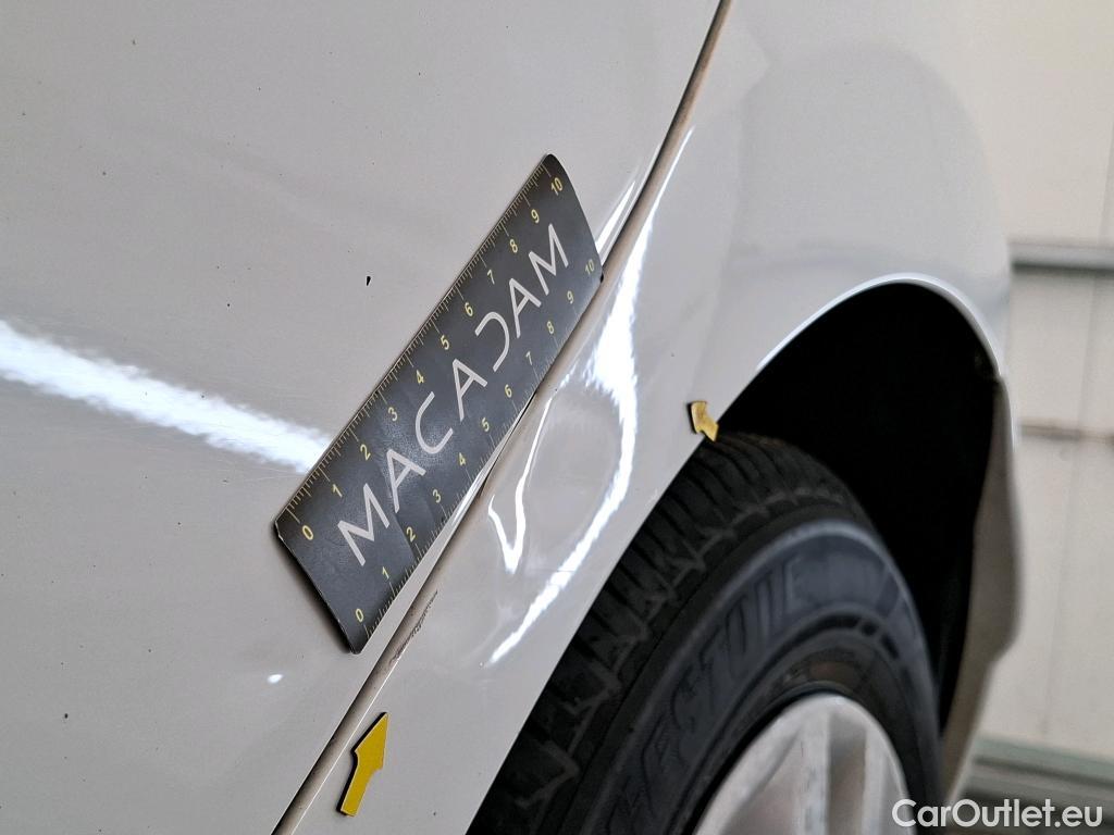  Renault  Clio  IV Air MediaNav 1.5 dCi 75CV BVM5 E6 #14
