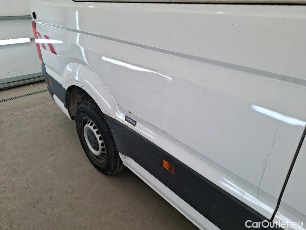  Volkswagen  Crafter VOLKSWAGEN   2017  4P  Fourgon tôlé 2 0 TDI 140 35 L4H3 Procab Business Line #14