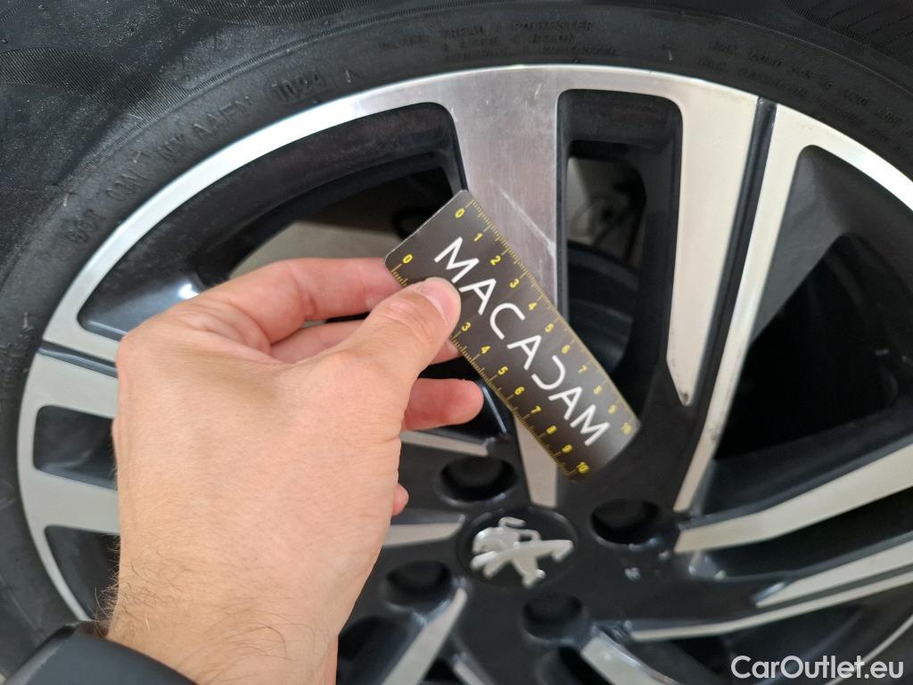  Peugeot  208  Style 1.2 PureTech 75CV BVM5 E6d #47