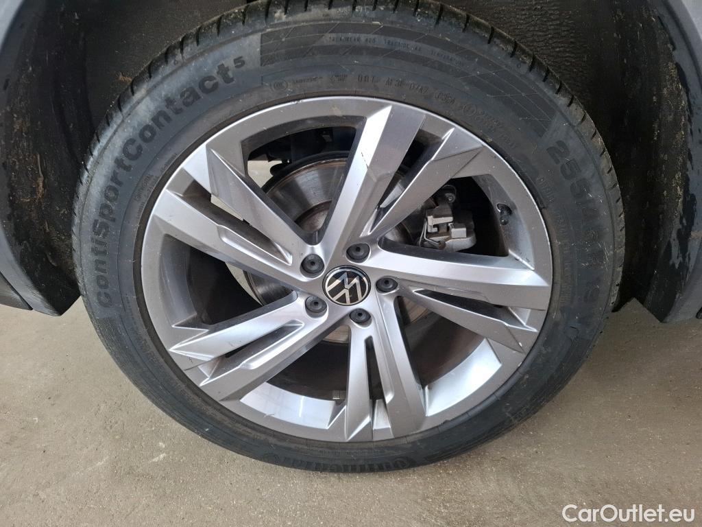 Volkswagen  Tiguan  / 2020 / 5P / SUV 1.4 eHybrid 245 DSG6 R-Line // AFFICHAGE TETE HAUTE HS - HEAD-UP  DISPLAY NOT WORKING #29
