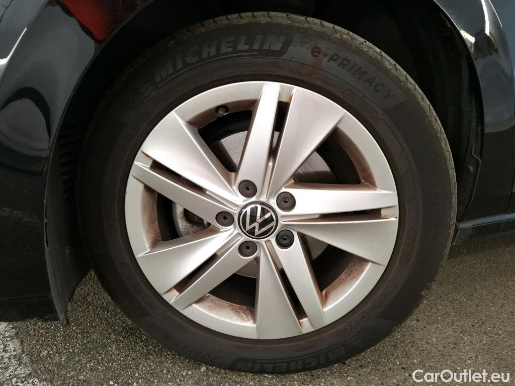  Volkswagen  Golf  VOLKSWAGEN / 2020 / 5P / Berline 1.0 eTSI OPF 110 DSG7 Life Business #56