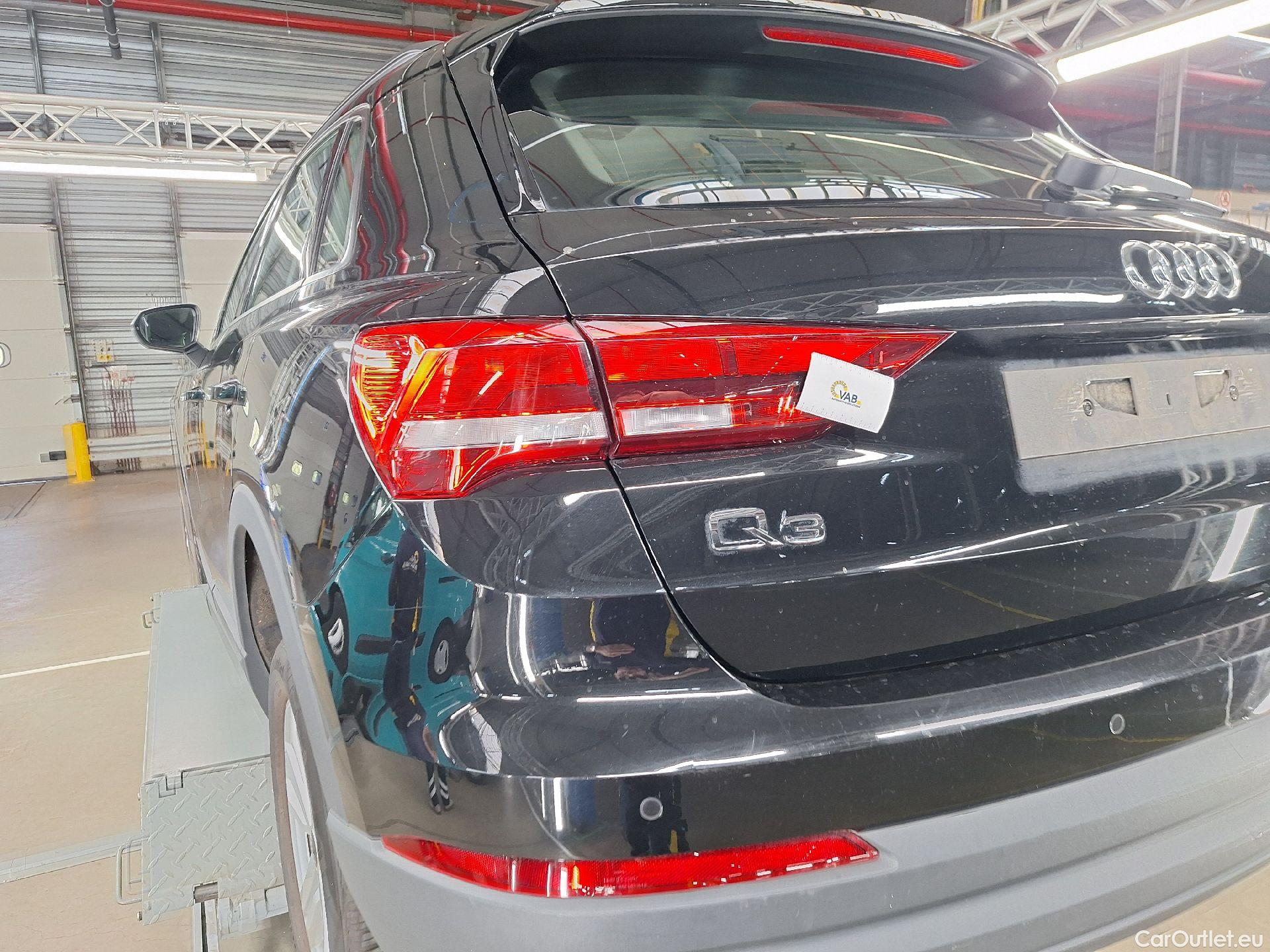  Audi  Q3 Audi,  '18 PHEV, Audi  45 TFSI e S tronic 5d #26