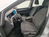  Volkswagen  Golf  Volkswagen VIII 1.0 TSI 81kW Life 5d #3