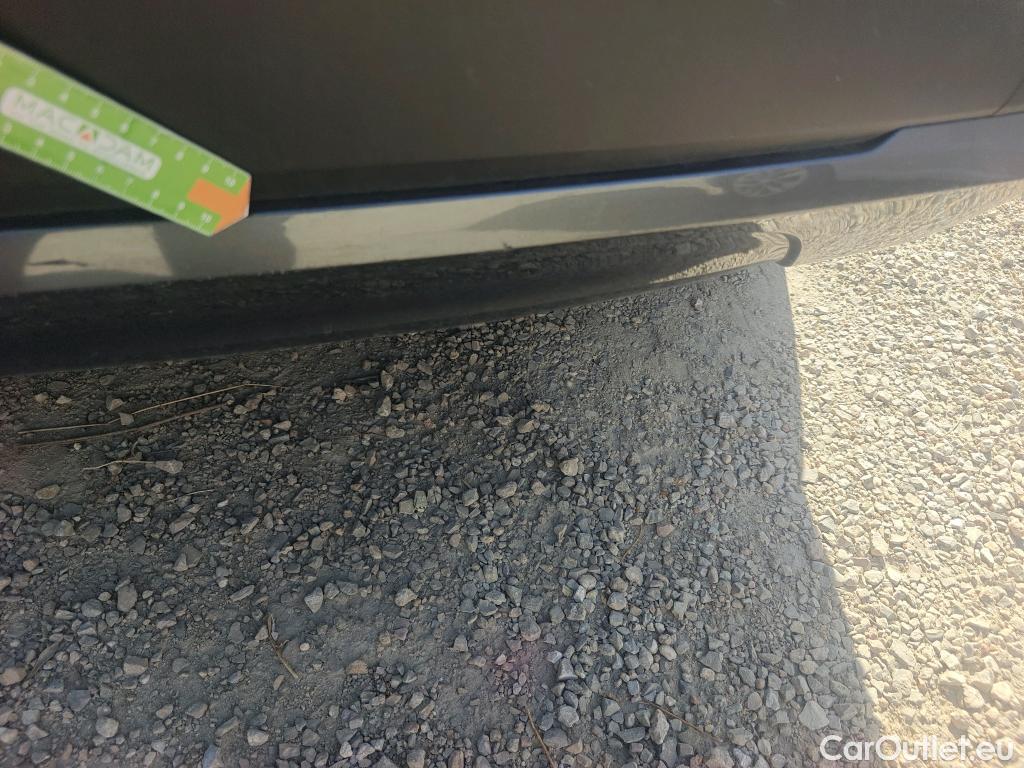  Bmw  X1 BMW  sDrive18i (CX2) #26
