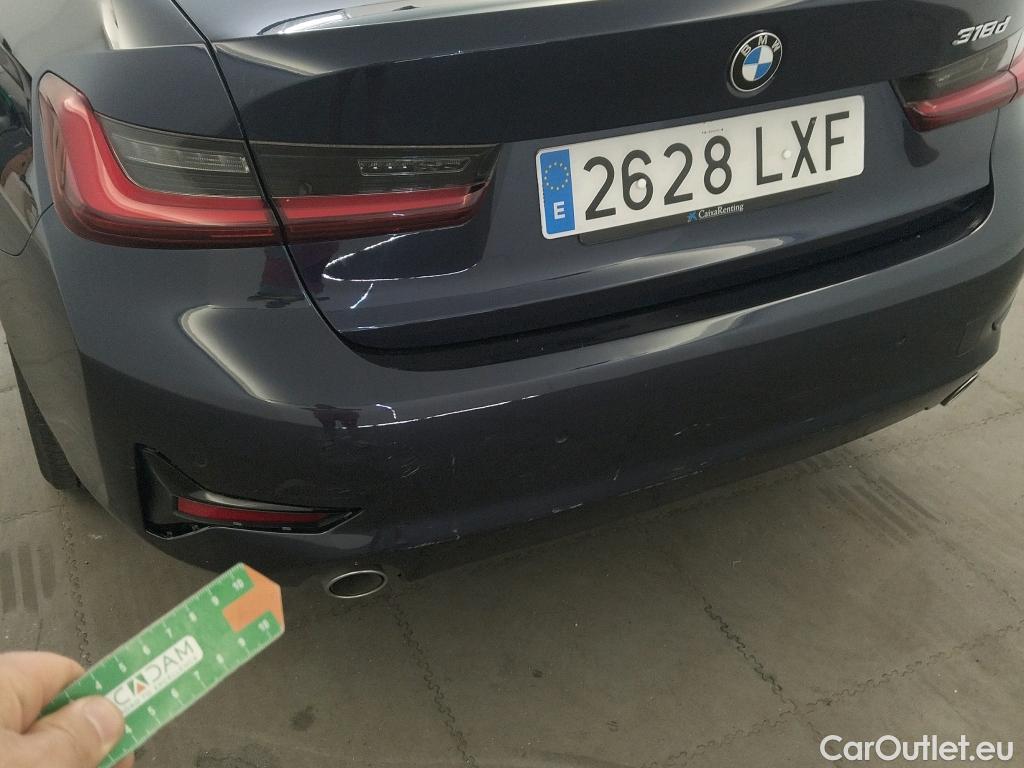  Bmw  Serie 3 BMW  / 2018 / 4P / sedán 318d Auto. #4