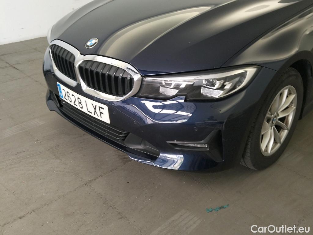  Bmw  Serie 3 BMW  / 2018 / 4P / sedán 318d Auto. #11