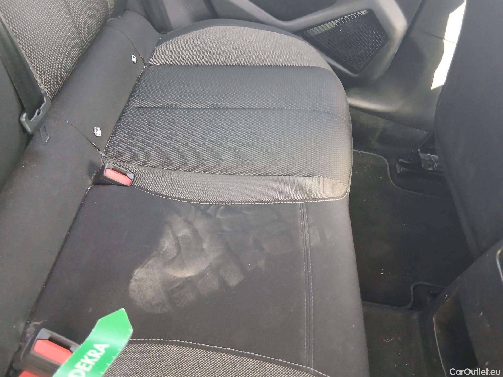  DS  DS4 DS DS 4 / 2021 / 5P / berlina con portón BlueHDi 130 auto BASTILLE + (AC) #22