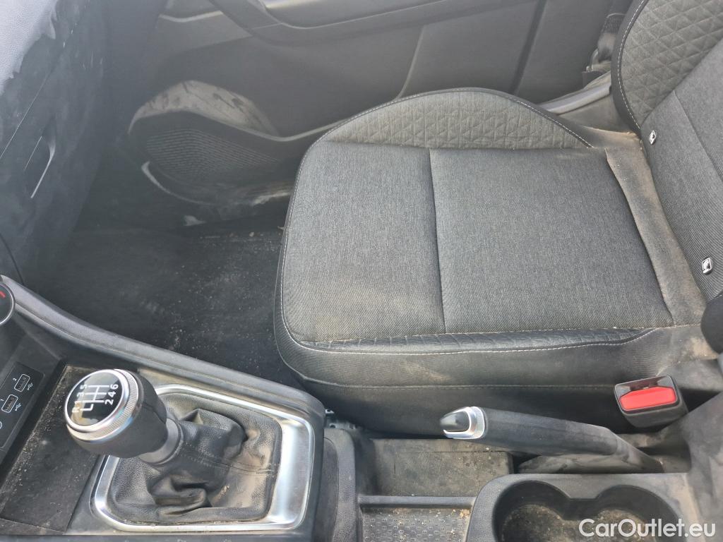  Renault  Captur RENAULT  / 2020 / 5P / todoterreno Intens TCe 90 #27
