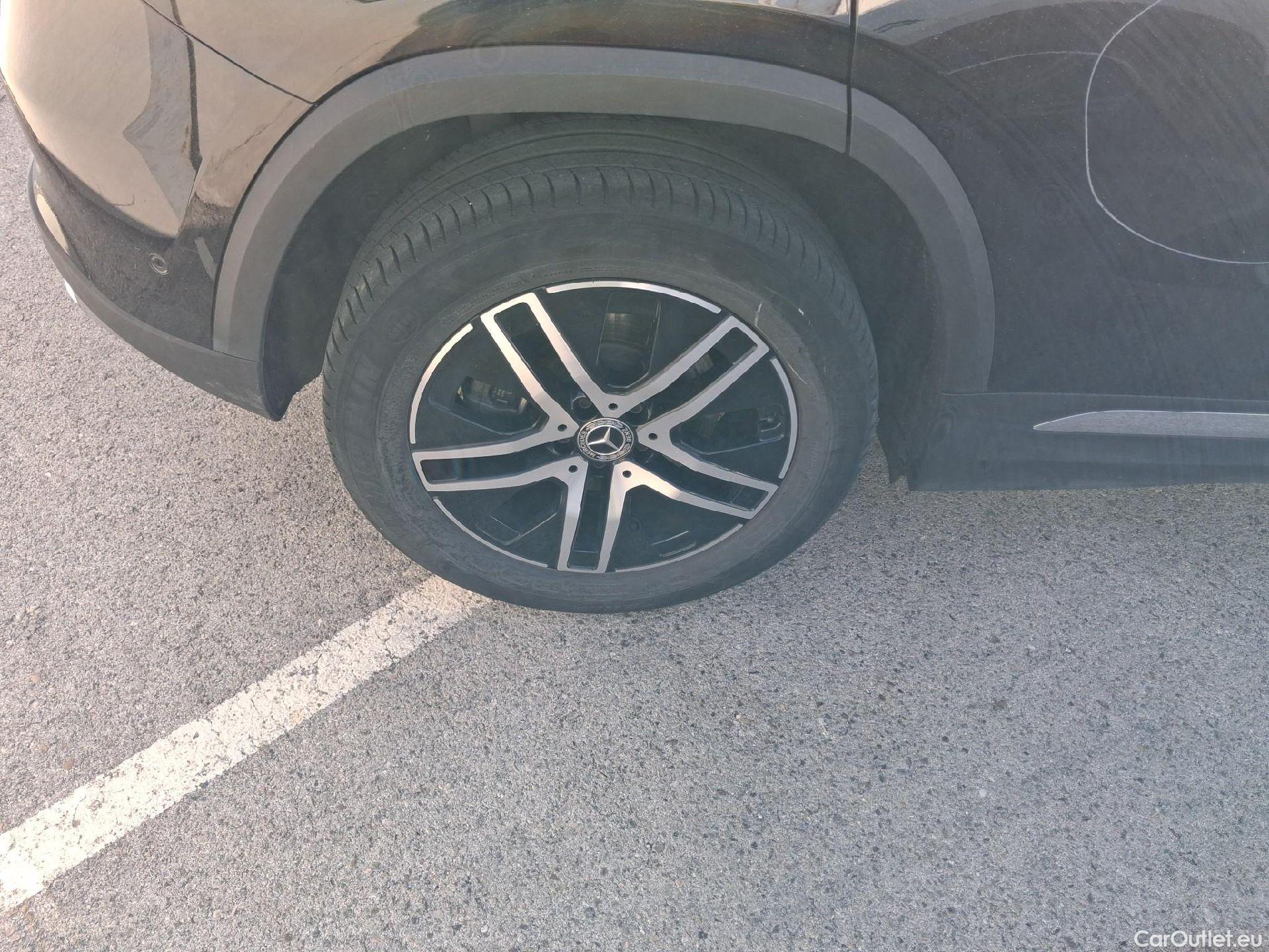  Mercedes  GLA MERCEDES-BENZ  / 2020 / 5P / todoterreno  250 e #14