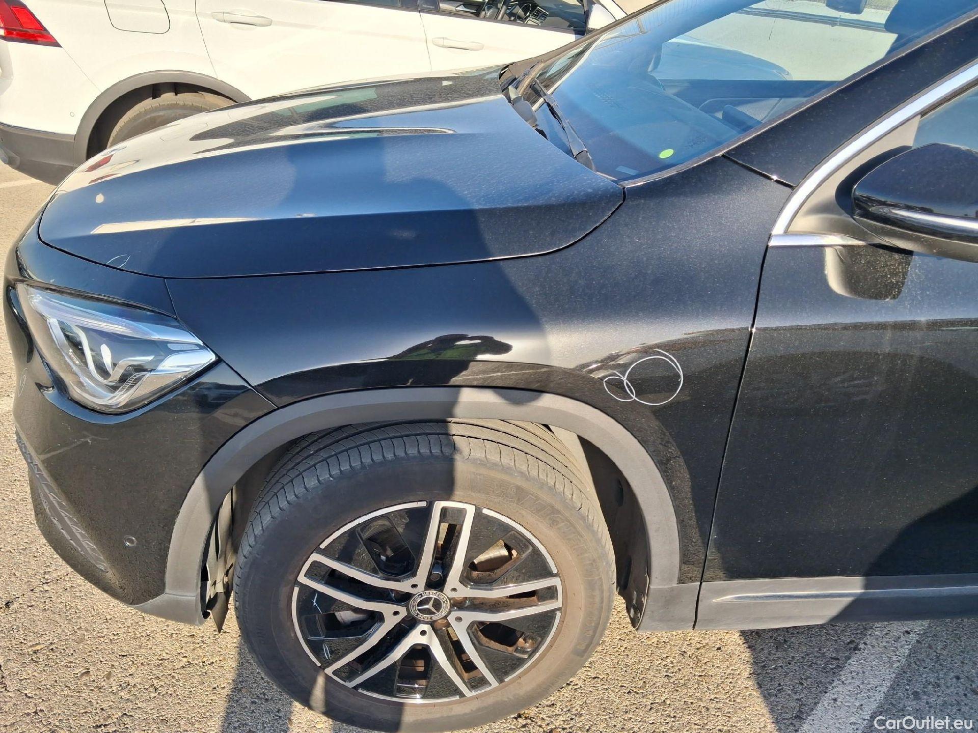  Mercedes  GLA MERCEDES-BENZ  / 2020 / 5P / todoterreno  250 e #22