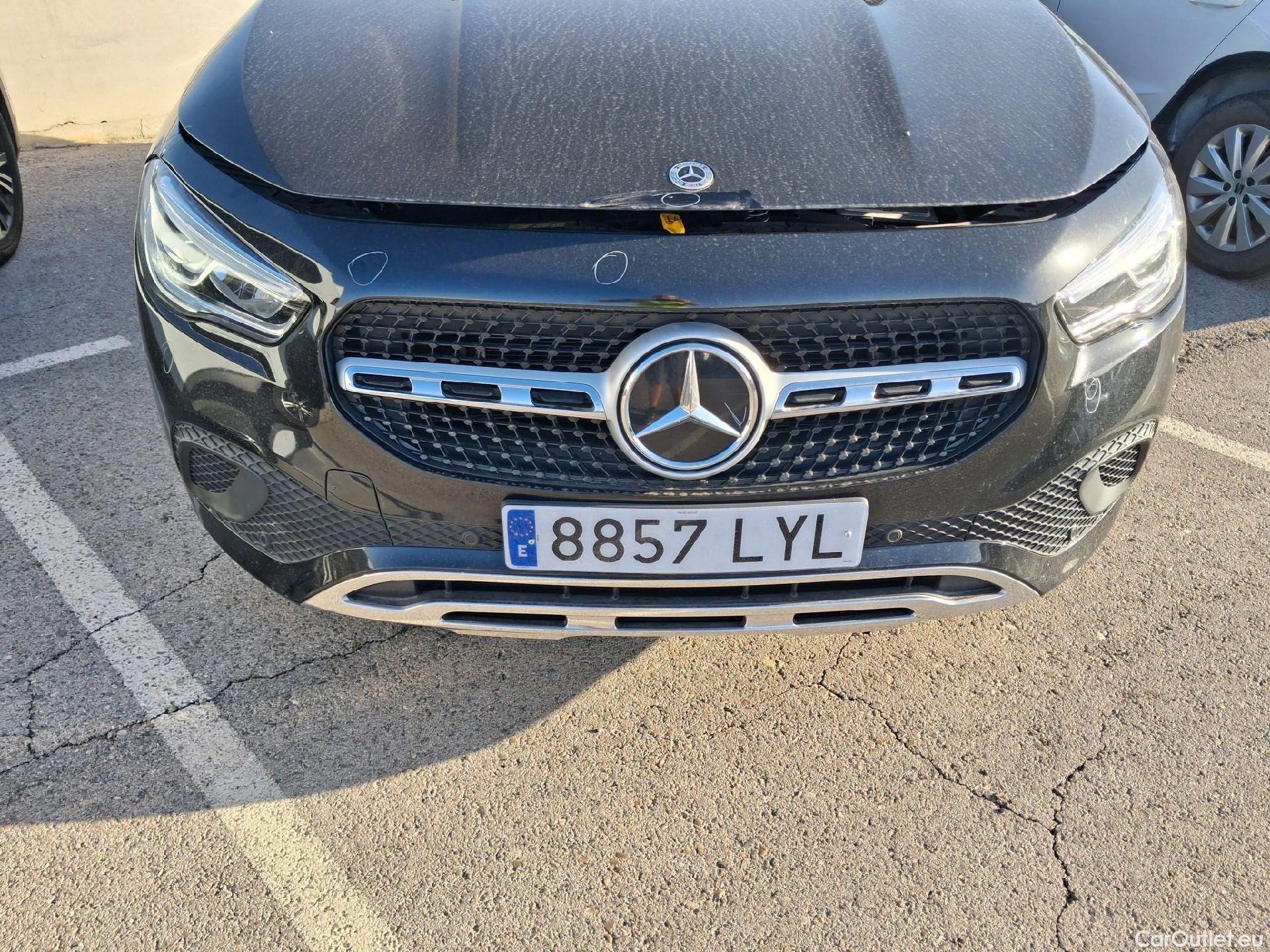  Mercedes  GLA MERCEDES-BENZ  / 2020 / 5P / todoterreno  250 e #18