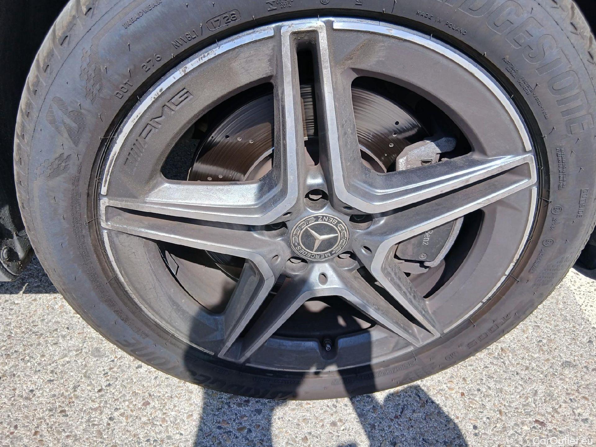  Mercedes  B-Klasse MERCEDES-BENZ GLB / 2019 / 5P / todoterreno GLB 220 d 4MATIC #33