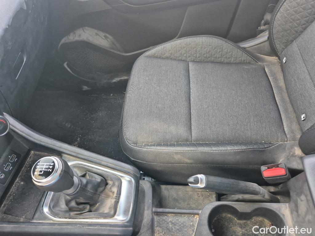  Renault  Captur RENAULT  / 2020 / 5P / todoterreno Intens TCe 90 #13