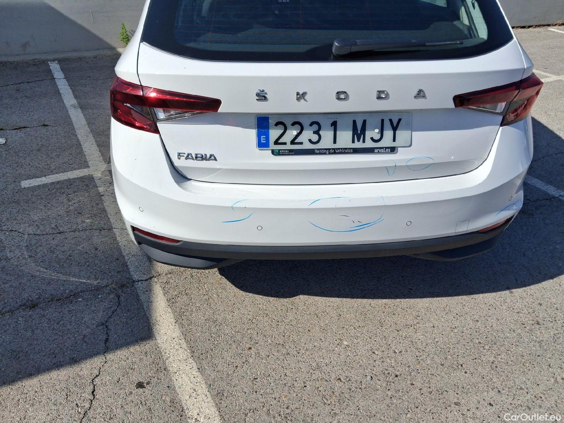 Skoda  Fabia SKODA  / 2021 / 5P / berlina con portón 1.0 TSI 70KW (95CV) Ambition #23