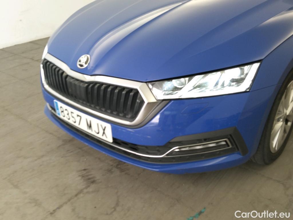  Skoda  Octavia SKODA  / 2020 / 5P / berlina con portón 2.0 TDI 110kW (150 CV) DSG Style #19