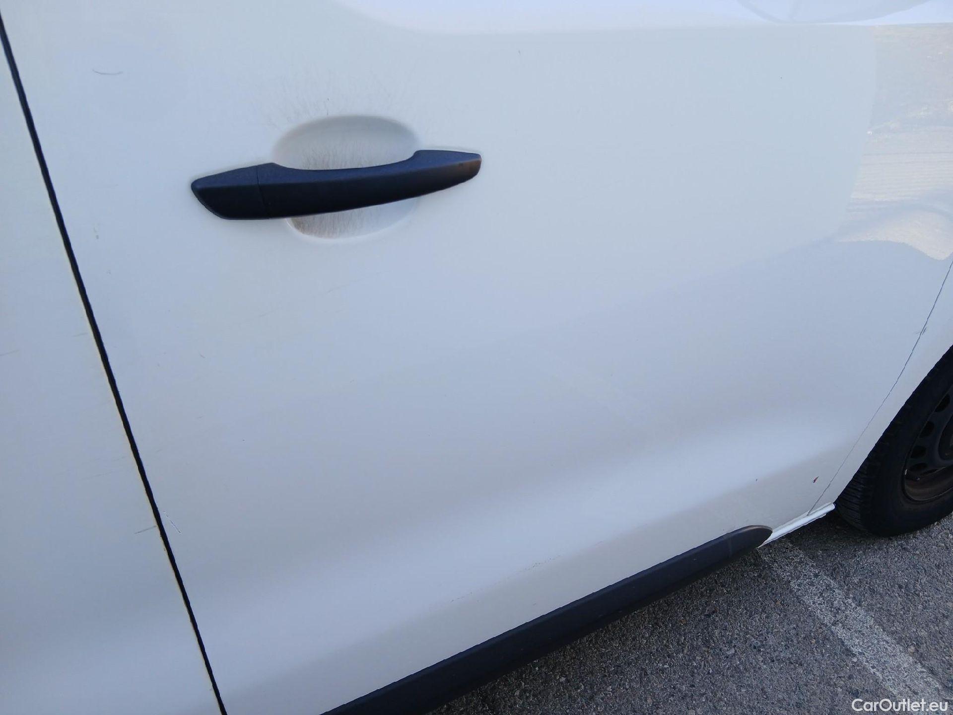  Opel  Vivaro OPEL  / 2019 / 4P / furgón 1.5 Diésel 74kW (100CV) M Std Express (AC) #24
