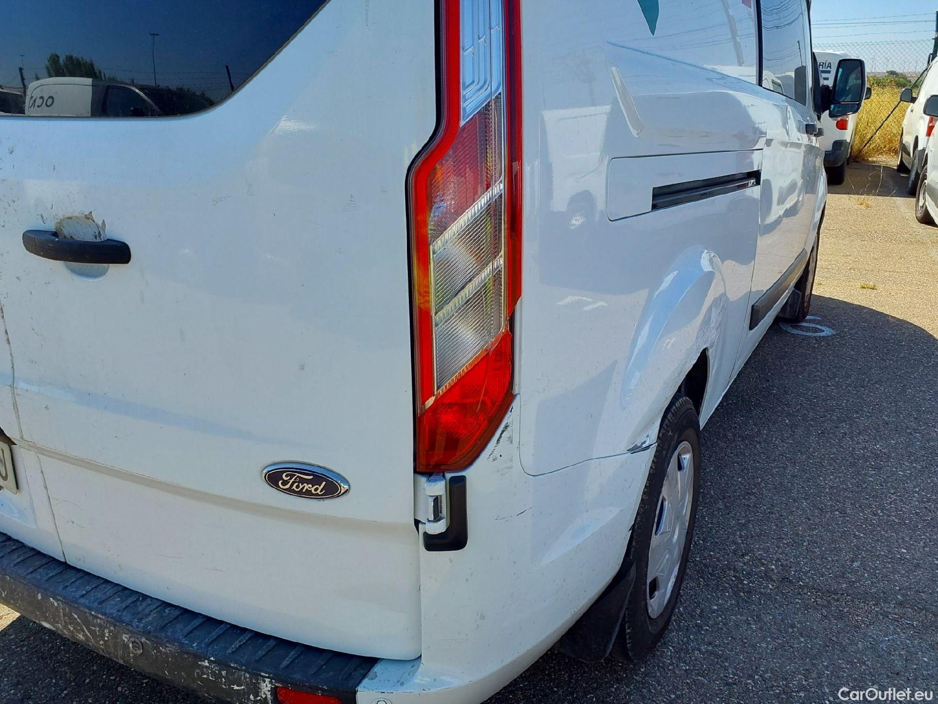  Ford  Transit FORD  Custom / 2012 / 4P / combi Mixto 2.0 TDCI 96kW 340 L2 Trend M1 #28