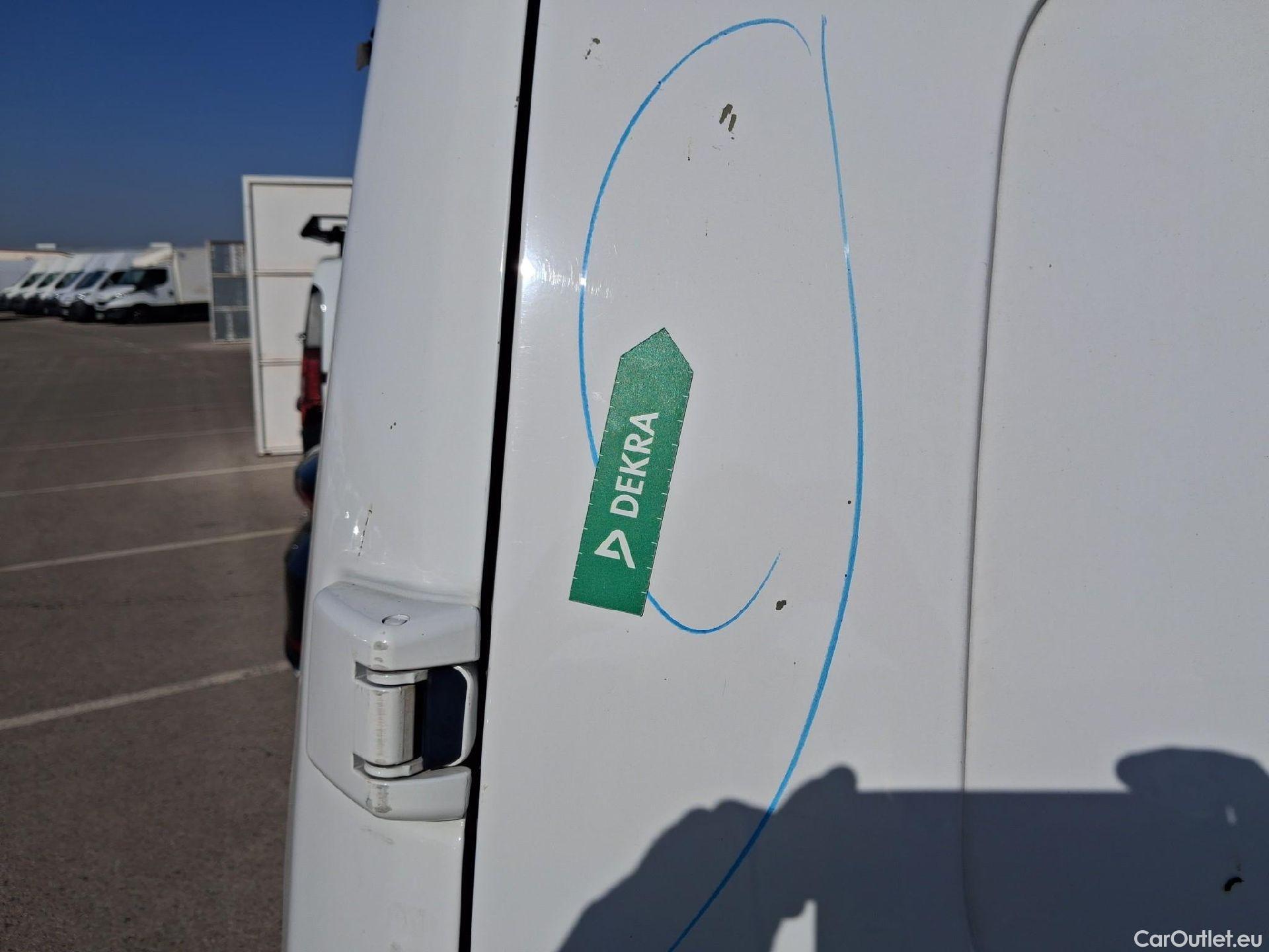  Opel  Vivaro OPEL  / 2019 / 4P / furgón 1.5 Diésel 74kW (100CV) S Inc. Express #50