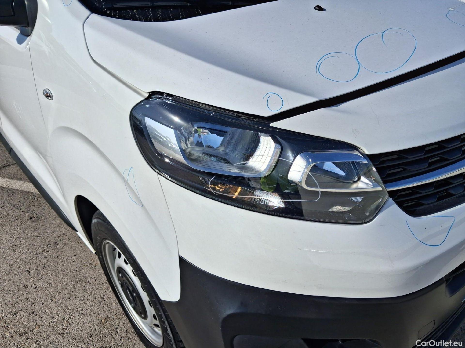  Opel  Vivaro OPEL  / 2019 / 4P / furgón 1.5 Diésel 74kW (100CV) S Inc. Express #26