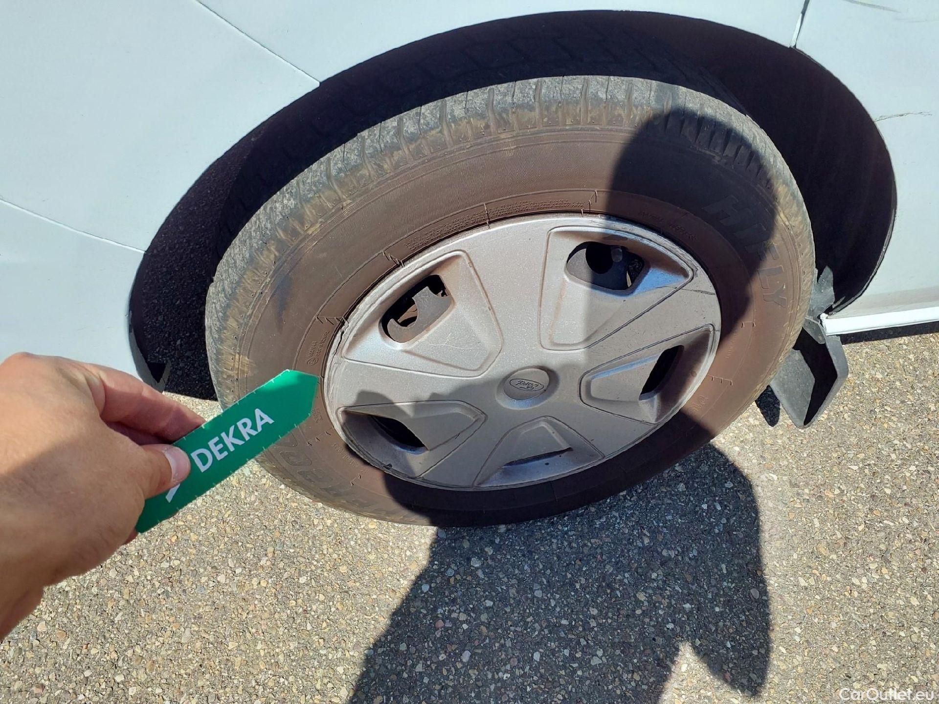  Ford  Transit FORD  Custom / 2012 / 4P / combi Mixto 2.0 TDCI 96kW 340 L2 Trend M1 #14