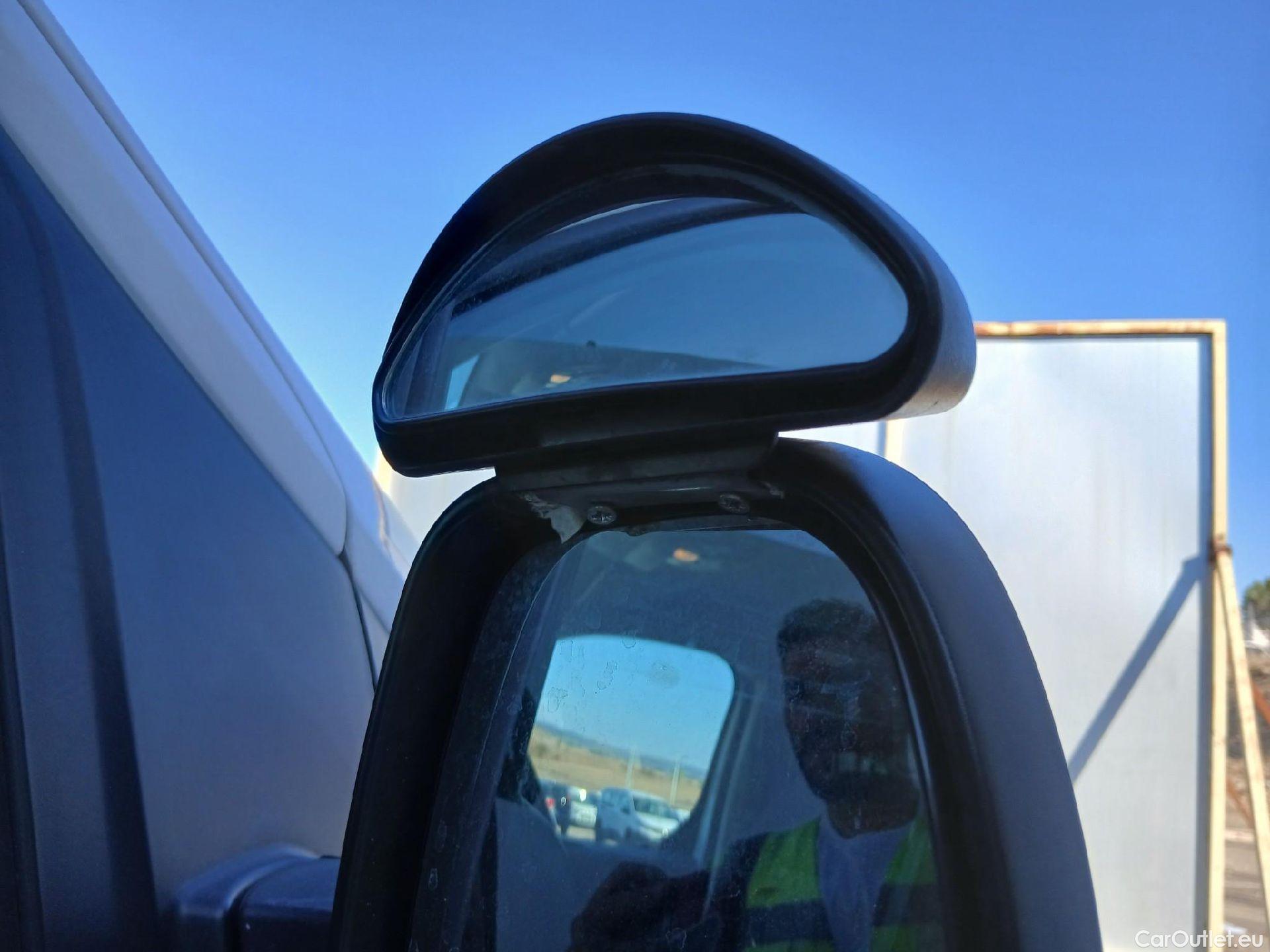 Opel  Vivaro OPEL  / 2019 / 4P / furgón 1.5 Diésel 74kW (100CV) M Std Express (AC) #28