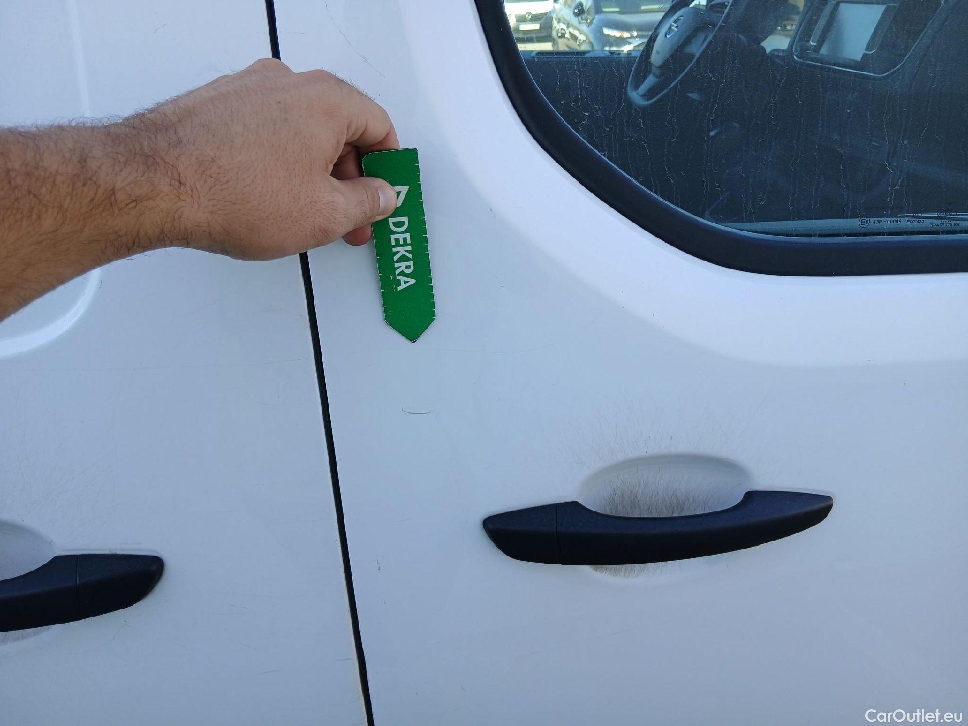  Opel  Vivaro OPEL  / 2019 / 4P / furgón 1.5 Diésel 74kW (100CV) M Std Express (AC) #23
