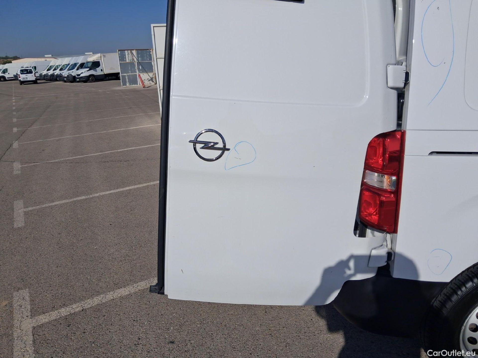  Opel  Vivaro OPEL  / 2019 / 4P / furgón 1.5 Diésel 74kW (100CV) S Inc. Express #46