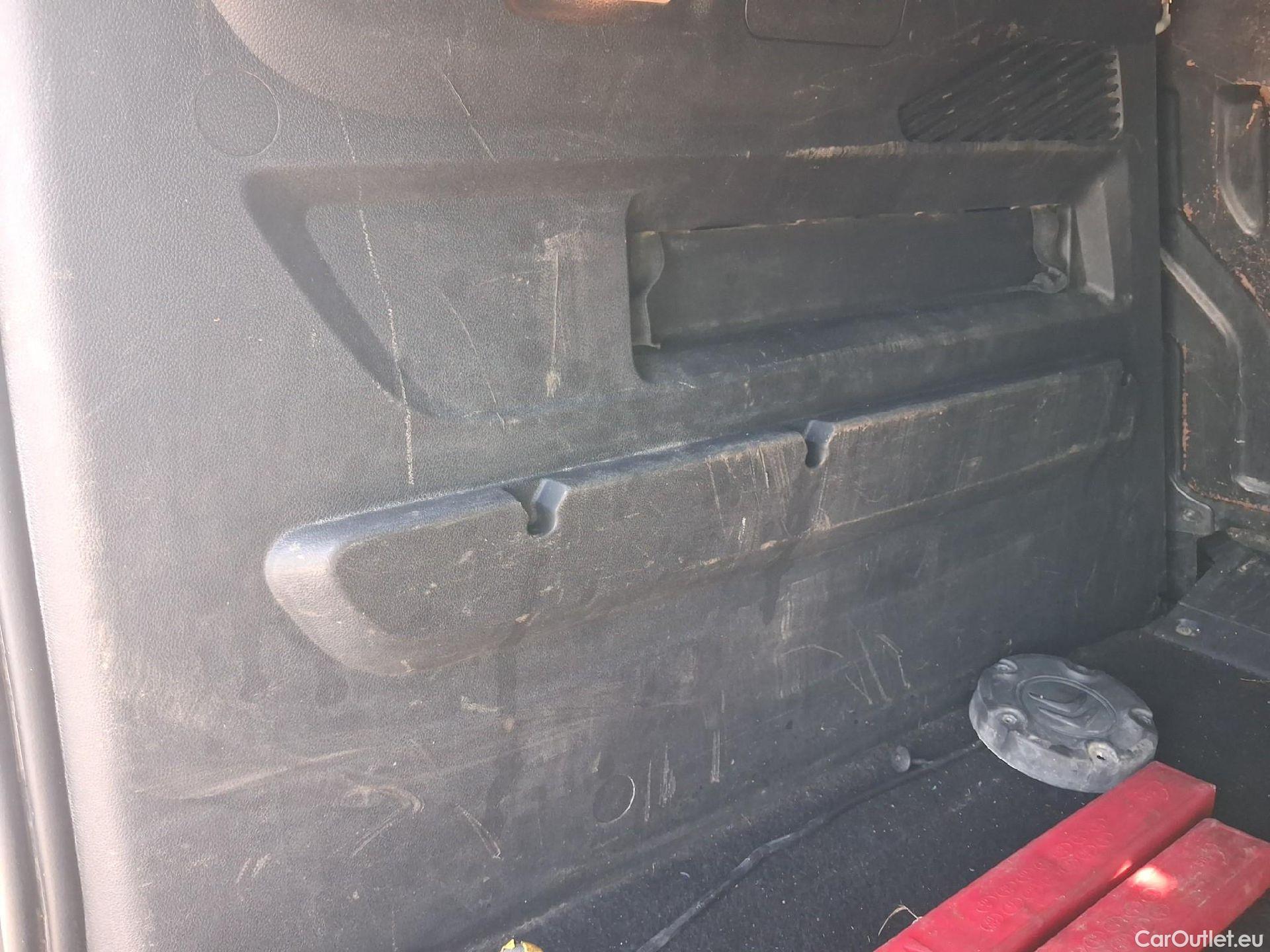  Citroen  Berlingo CITROEN  / 2018 / 4P / combi Talla M BlueHDi 100 LIVE (AC) #1
