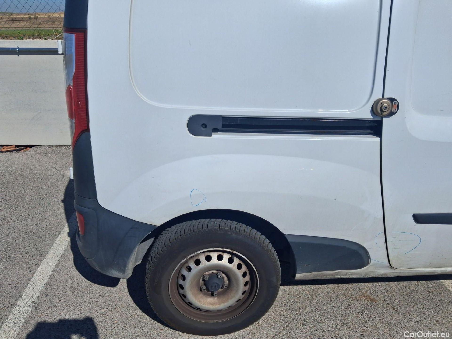  Renault  Kangoo RENAULT  Furgón/2013/4P/furgón derivado de turismo Maxi 2p Blue dCi 70 kW (95CV) #31
