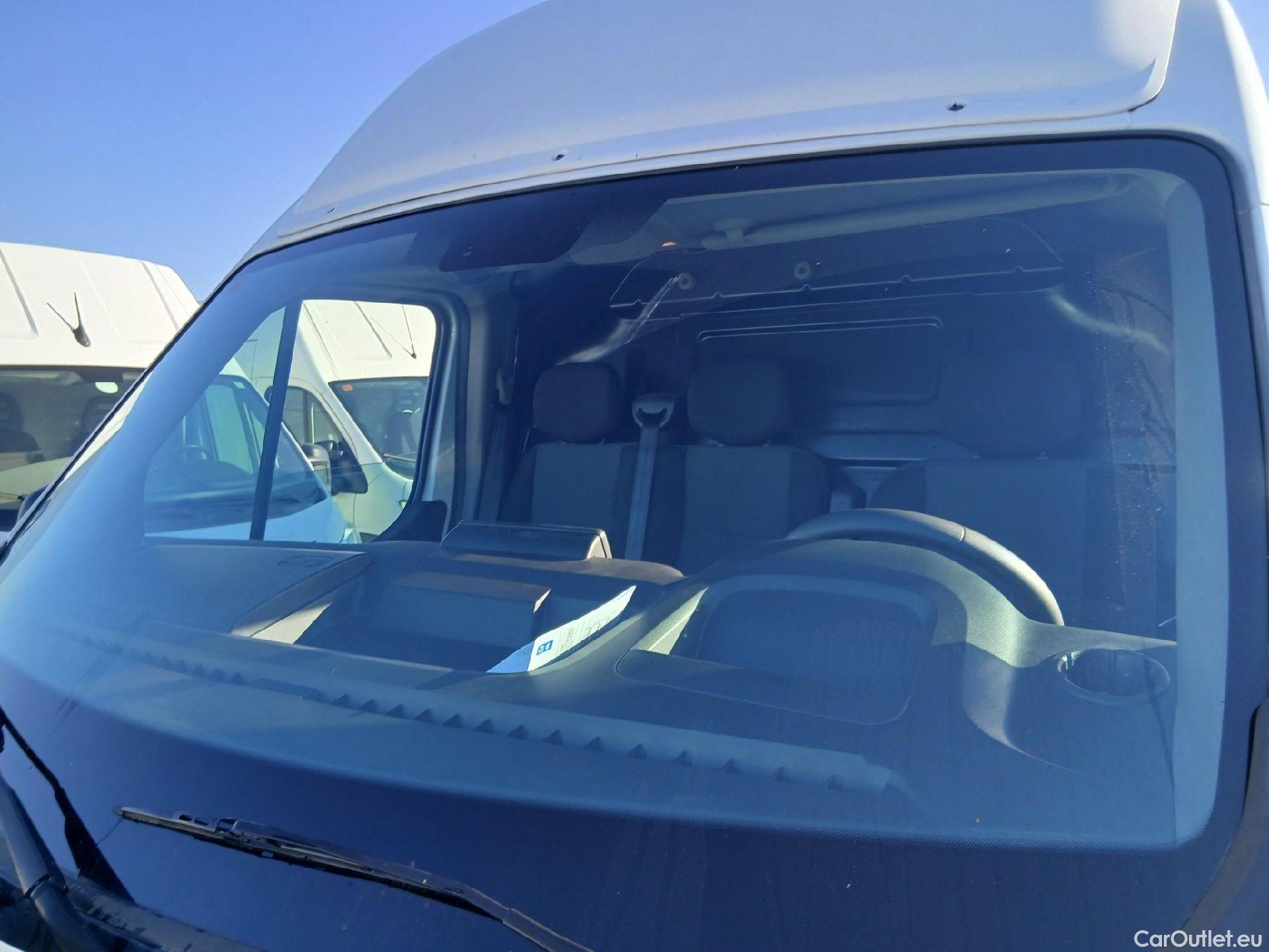  Renault  Master RENAULT  / 2019 / 4P / furgón Fu. P L4H3 3500 RG E B dCi 107kW (145CV) #1