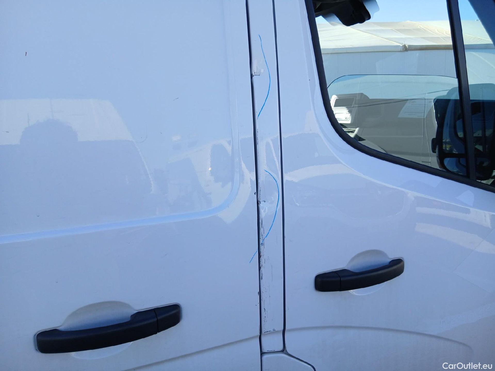  Renault  Master RENAULT  / 2019 / 4P / furgón Fu. P L4H3 3500 RG E B dCi 107kW (145CV) #30