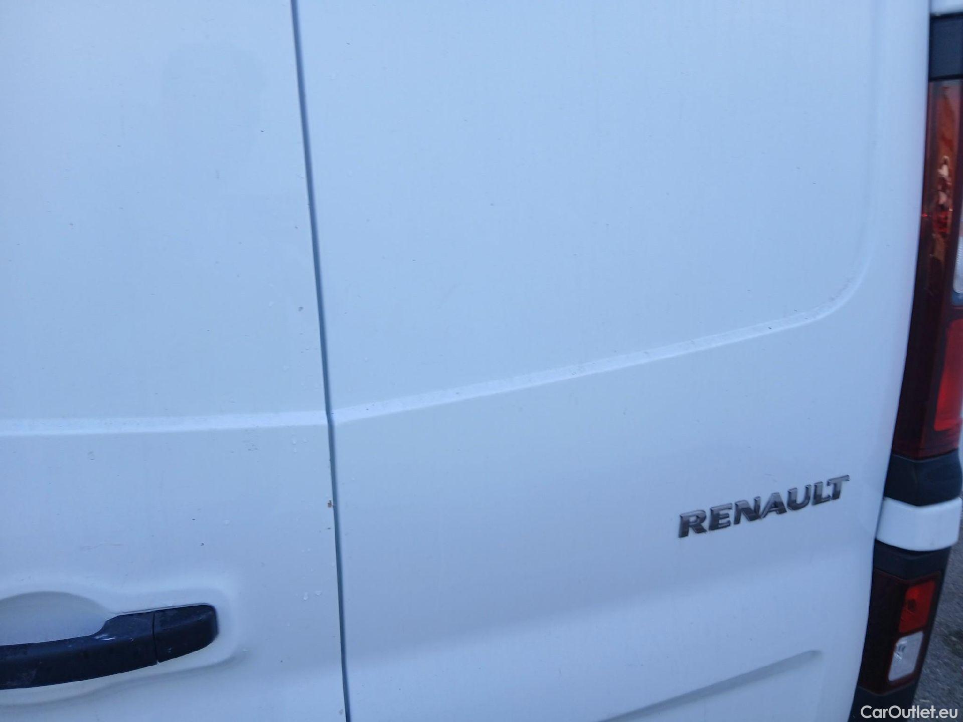  Renault  Trafic RENAULT  / 2021 / 4P / furgón Furgón L1H1 Blue dCi 96 Kw (130 CV) (AC4) #14
