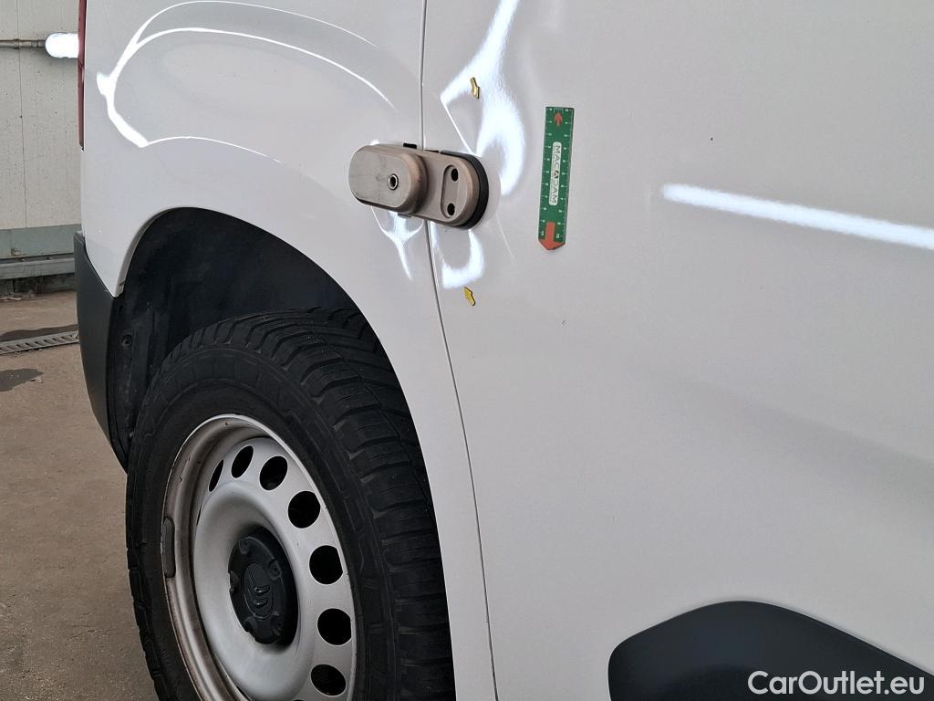 Citroen  Berlingo  Fourgon Worker M 1000 1.2 PureTech 130CV BVA8 E6d #10