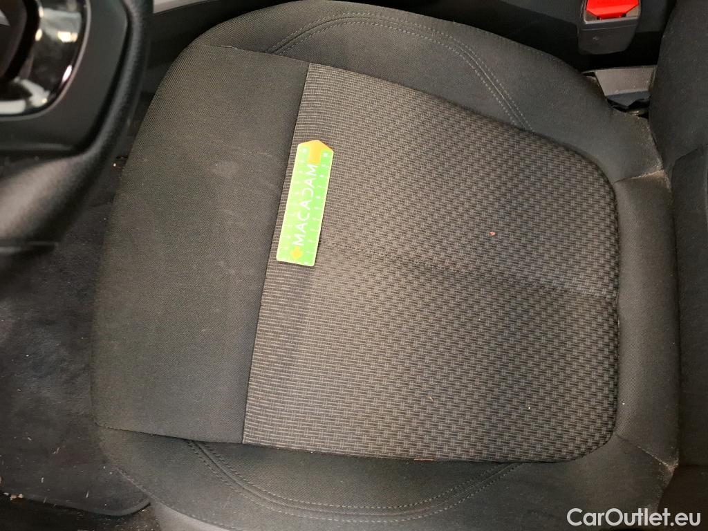  Bmw  Serie 1 BMW Série 1 2019 5P Berline 116i Business Design #13