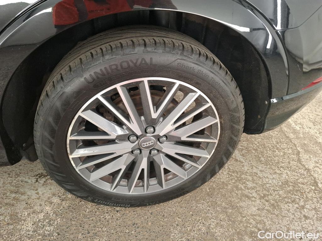  Audi  Q3  35 TDI Design luxe 2.0 TDI 150CV BVA7 E6dT #8