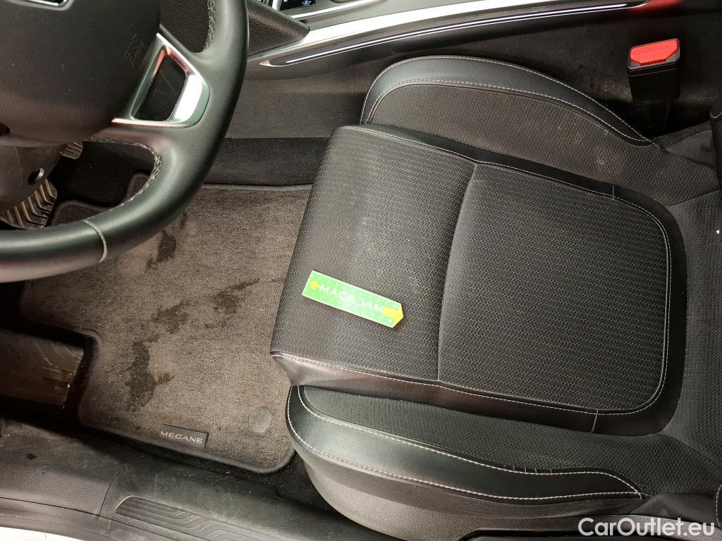  Renault  Megane RENAULT Mégane Estate / 2020 / 5P / Break Intens TCe 140 EDC FAP -21N #24