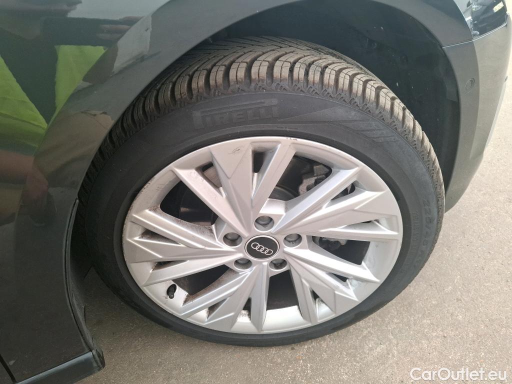  Audi  A3 AUDI  Sportback / 2020 / 5P / Berline 35 TFSI 150 S Tronic Design Luxe #27