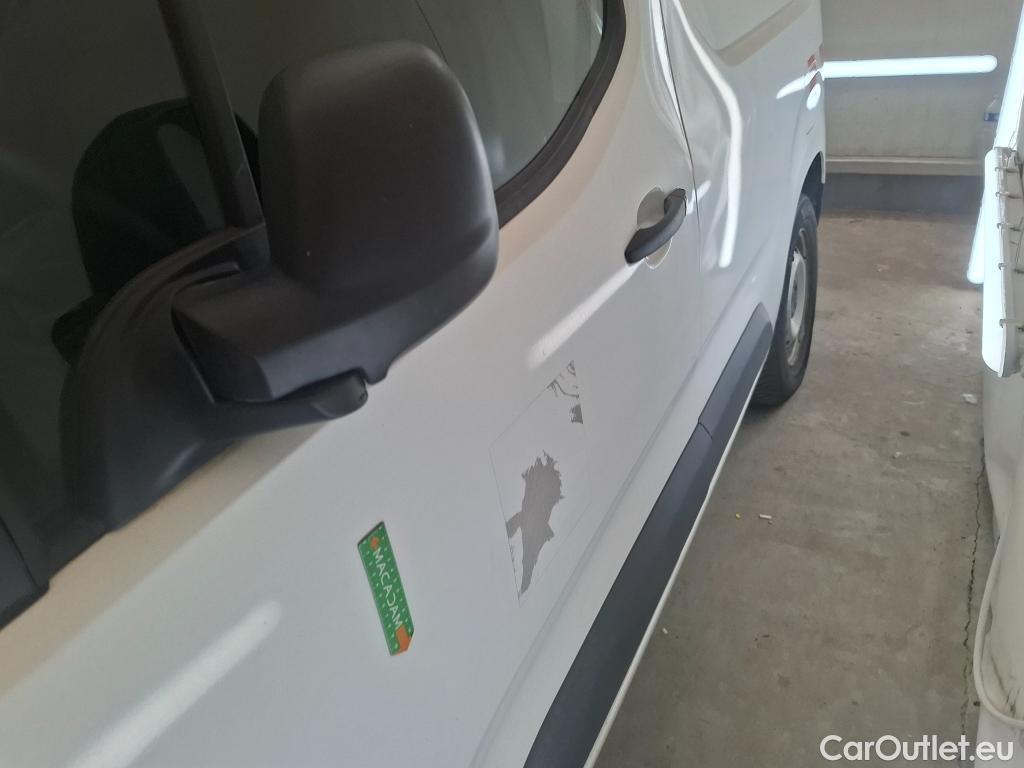  Citroen  Berlingo  Fourgon Worker M 1000 1.2 PureTech 130CV BVA8 E6d #25