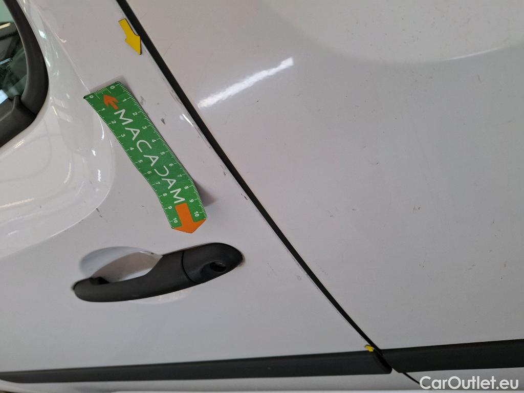  Renault  Kangoo  Express Maxi Extra (Série Spéciale) 1.5 #36