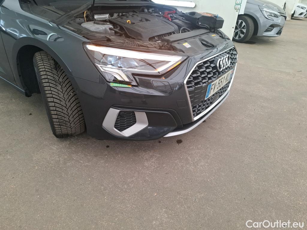  Audi  A3 AUDI  Sportback / 2020 / 5P / Berline 35 TFSI 150 S Tronic Design Luxe #1