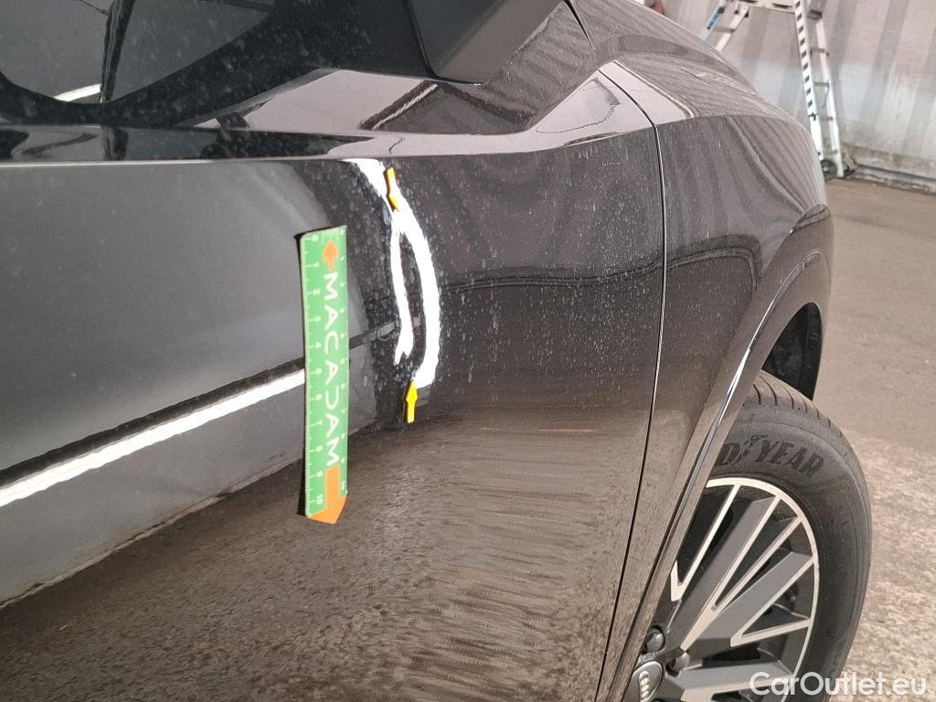  Audi  Q3  35 TDI Design luxe 2.0 TDI 150CV BVA7 E6dT #2