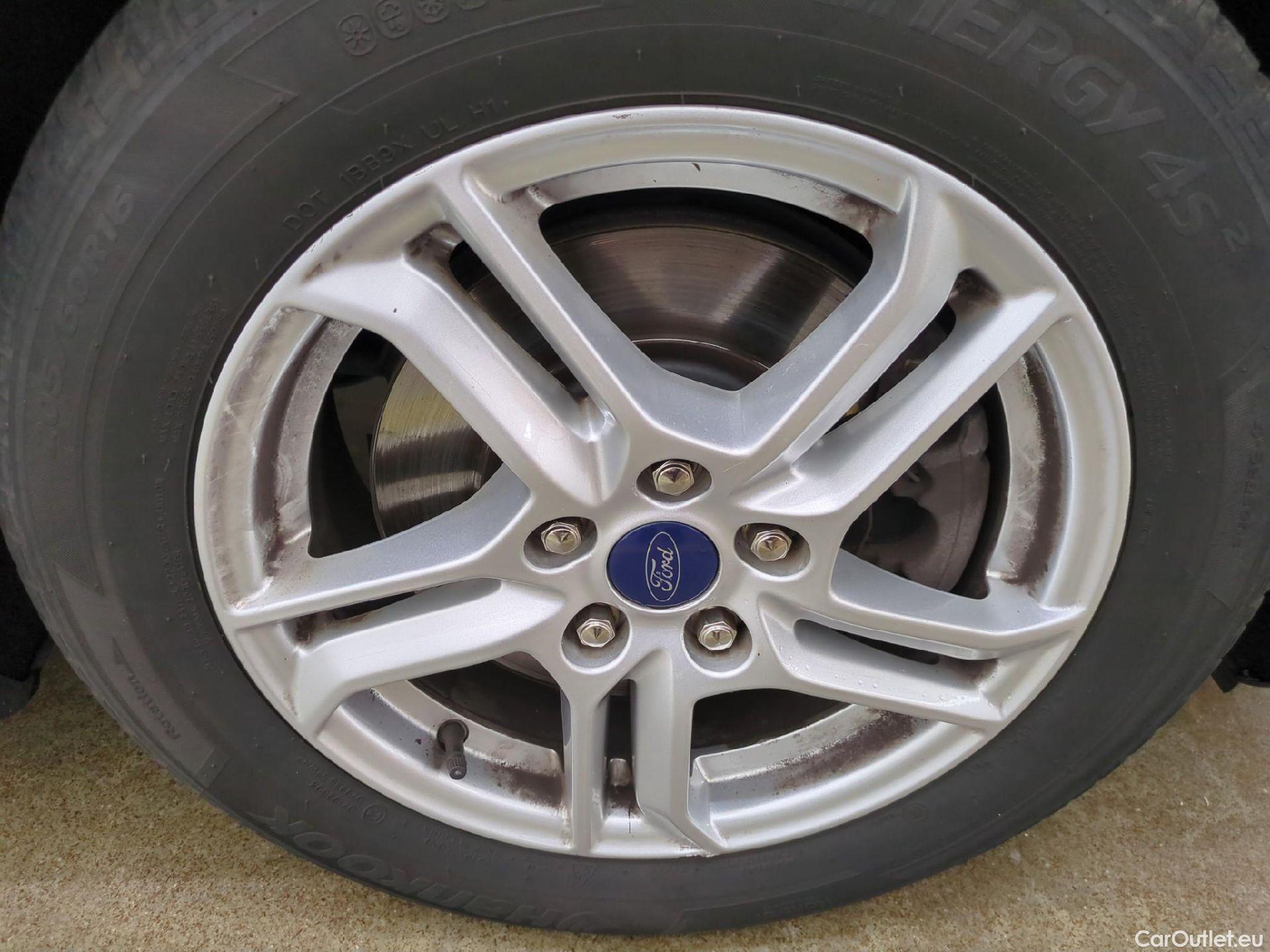  Ford  Focus FORD  SW / 2018 / 5P / Break SW - 1.0 EcoBoost 100 ch Trend Business #5