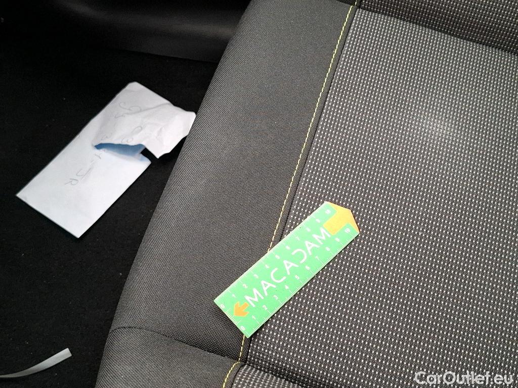  Citroen  C3  Plus 1.2 PureTech 80CV BVM5 6E #4